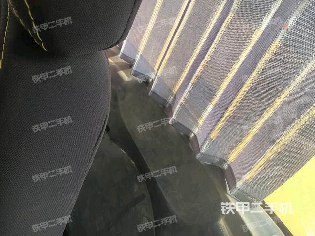 座椅后部(駕駛室部分) 座椅后部(駕駛室部分)