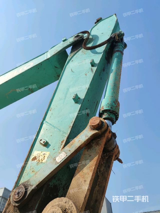 小臂整體右前(工作和回轉(zhuǎn)裝置) 小臂整體右前(工作和回轉(zhuǎn)裝置)
