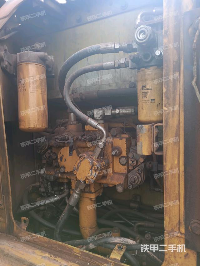 液壓泵斜45?右（大件艙室）