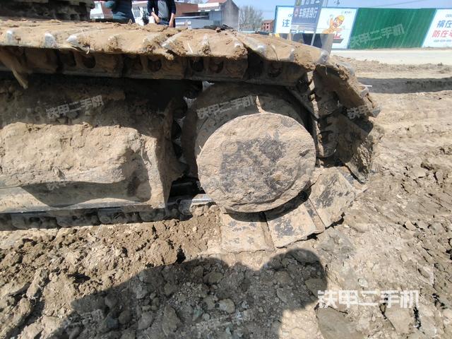 右驅(qū)動(dòng)輪（行走機(jī)構(gòu)）