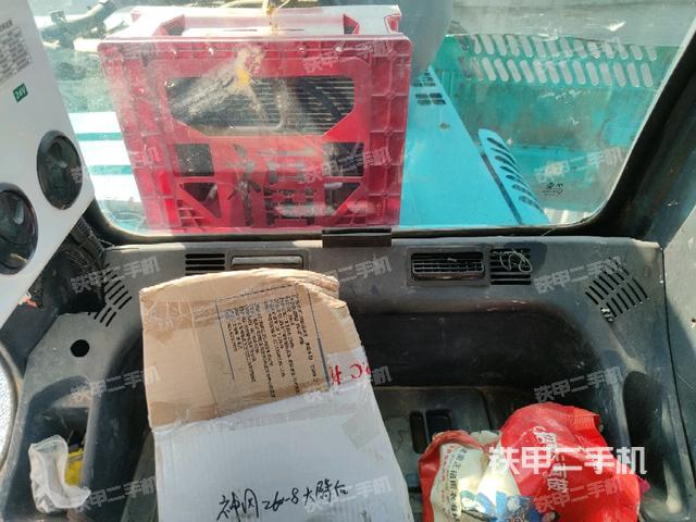 座椅后部(駕駛室部分) 座椅后部(駕駛室部分)