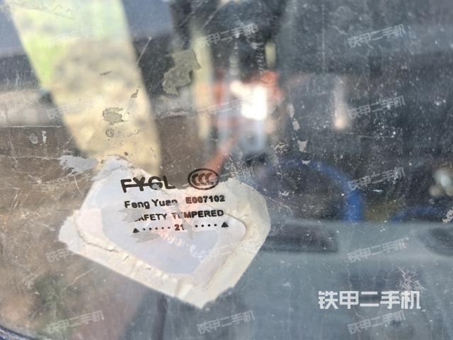 后窗玻璃角標(biāo)(駕駛室部分) 后窗玻璃角標(biāo)(駕駛室部分)
