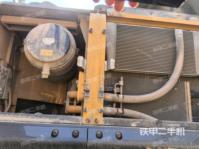 散熱器正面（大件艙室）