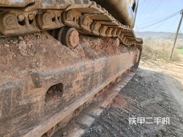 右側(cè)行走馬達蓋板（行走機構(gòu)）