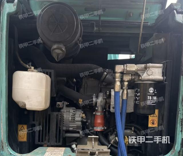 发动机整体俯视（整机外观）