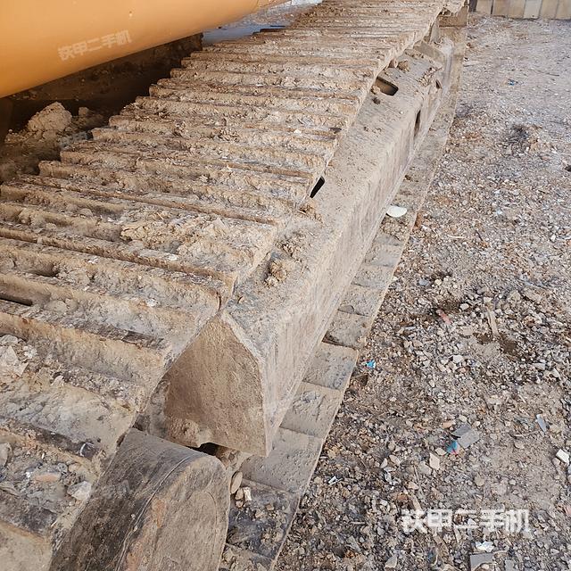 单侧履带整体（整机外观）