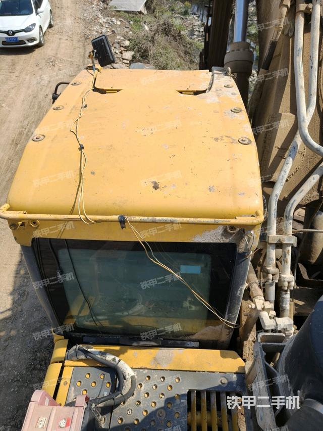 駕駛室頂部俯視（上車部件）