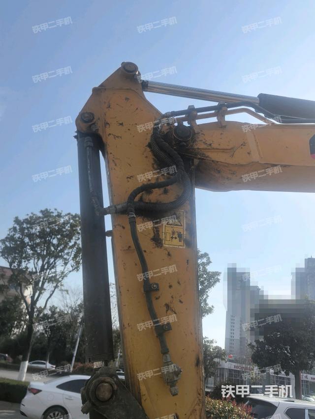 小臂整體左后(工作和回轉(zhuǎn)裝置) 小臂整體左后(工作和回轉(zhuǎn)裝置)