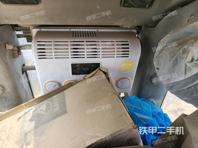 后窗玻璃角標(biāo)（駕駛室部分）