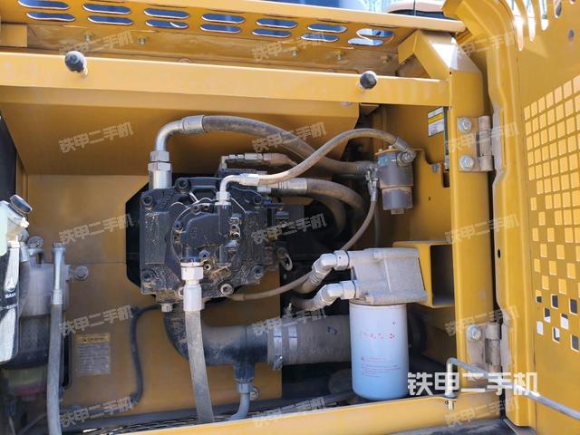 液壓泵室（大件艙室）