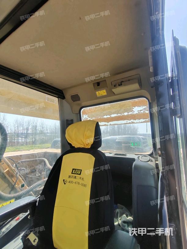 后窗玻璃角標(biāo)（駕駛室部分）