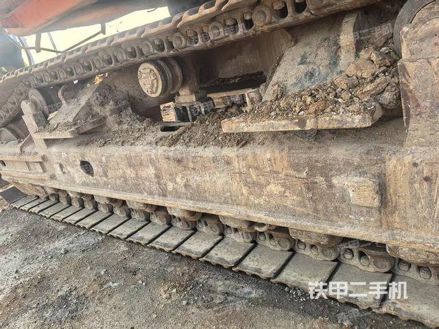 单侧履带整体（整机外观）