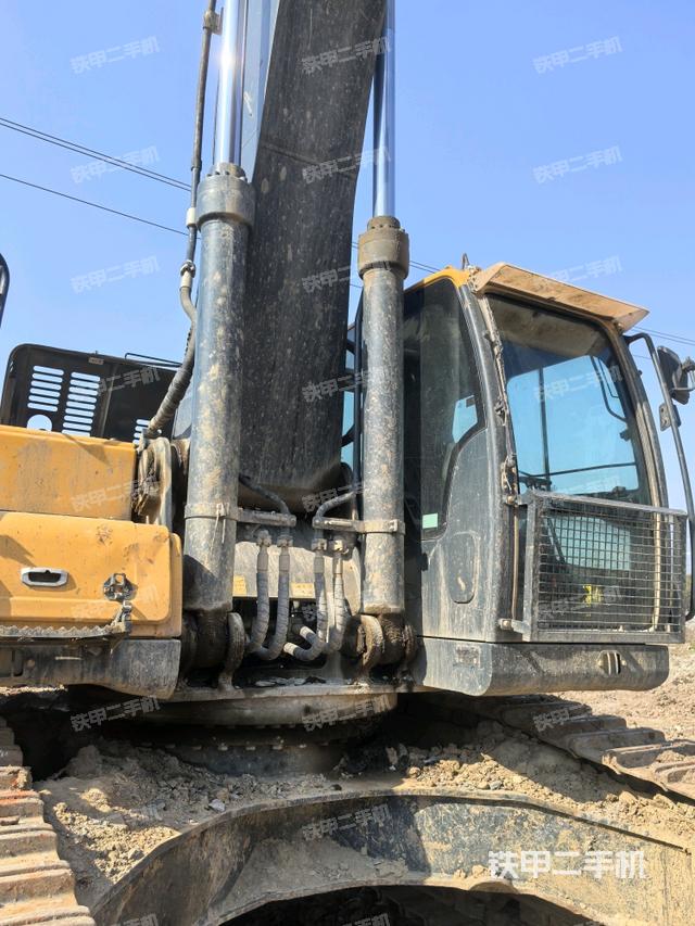 大臂油缸整體?豎拍（工作和回轉裝置）