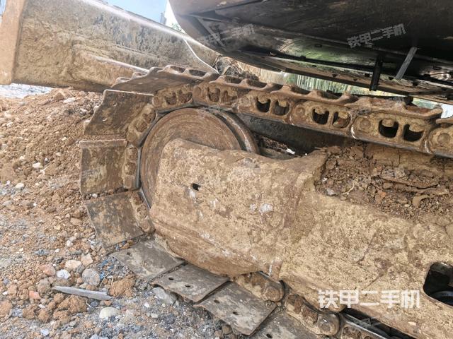 右驅(qū)動(dòng)輪（行走機(jī)構(gòu)）