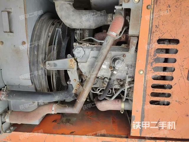 發(fā)動(dòng)機(jī)整體俯視(整機(jī)外觀) 發(fā)動(dòng)機(jī)整體俯視(整機(jī)外觀)