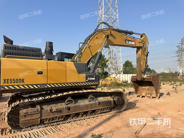 整機(jī)右后45°(整機(jī)外觀) 整機(jī)右后45°(整機(jī)外觀)