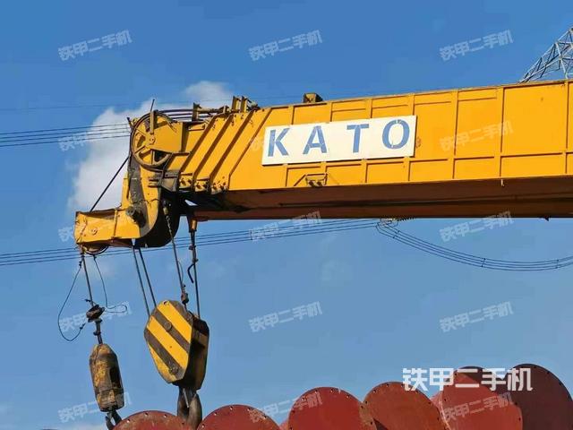 整機(jī)右側(cè)(設(shè)備外觀及核心部件) 整機(jī)右側(cè)(設(shè)備外觀及核心部件)