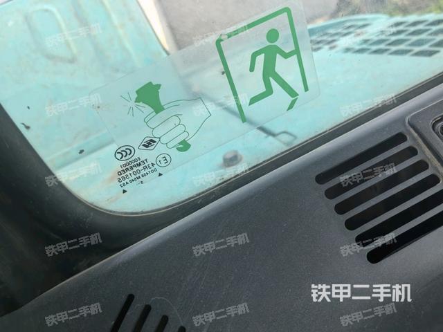 后窗玻璃角標(biāo)（駕駛室部分）