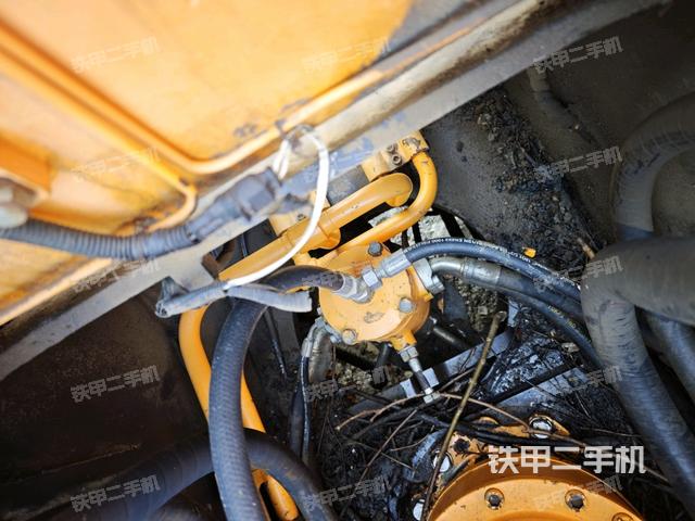中央回轉(zhuǎn)接頭特寫(上車部件) 中央回轉(zhuǎn)接頭特寫(上車部件)