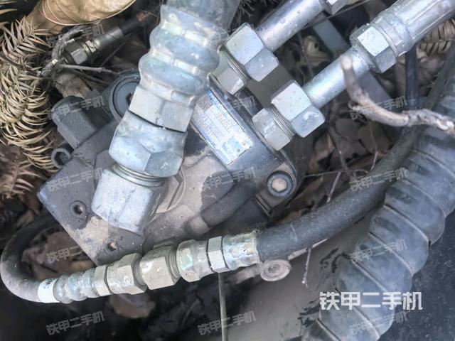 回轉(zhuǎn)馬達(dá)（上車部件）