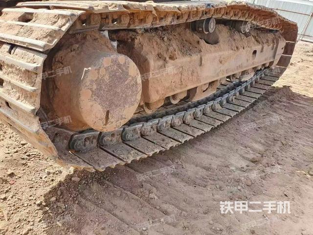 单侧履带整体（整机外观）