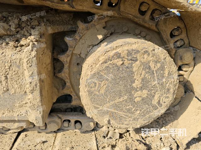 左驅(qū)動輪（行走機(jī)構(gòu)）