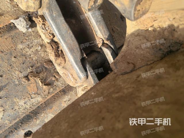 左側(cè)行走馬達(dá)蓋板（行走機(jī)構(gòu)）