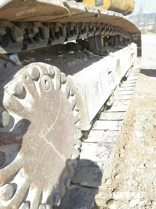 单侧履带整体（整机外观）