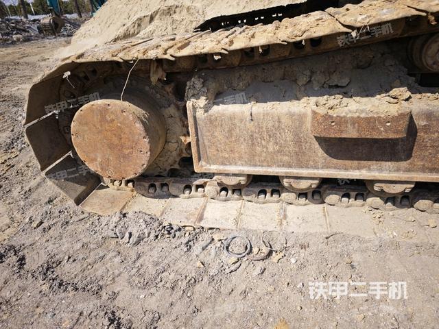 右側(cè)行走馬達蓋板（行走機構(gòu)）