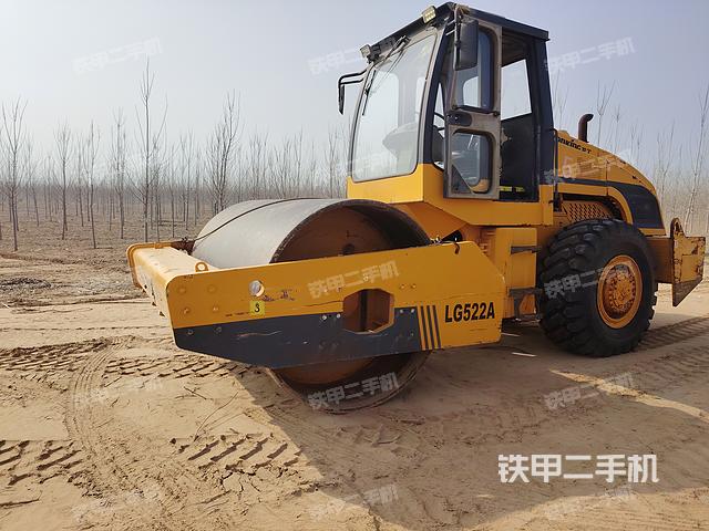 整机左侧（设备外观及核心部件）