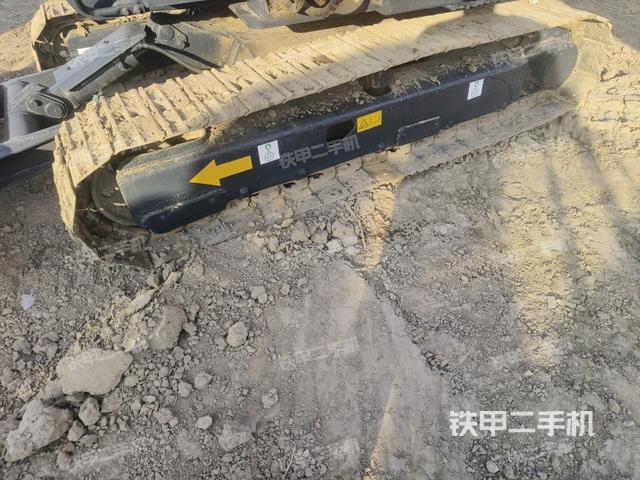 左驅(qū)動輪（行走機(jī)構(gòu)）