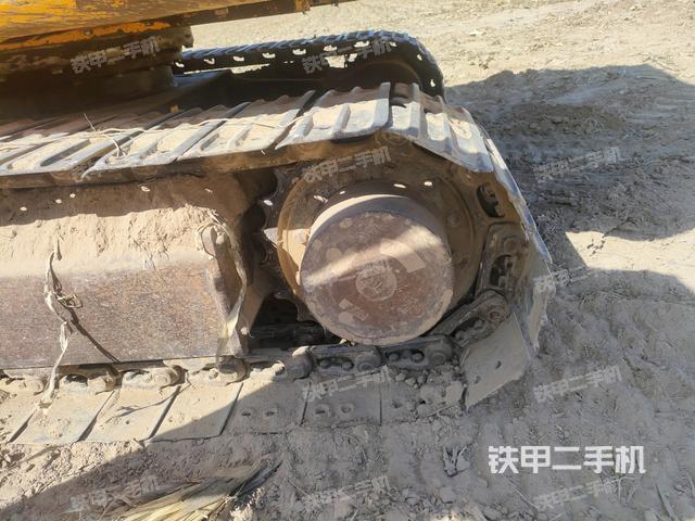 左驅(qū)動(dòng)輪(行走機(jī)構(gòu)) 左驅(qū)動(dòng)輪(行走機(jī)構(gòu))