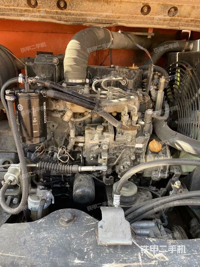 发动机室（上车部件）