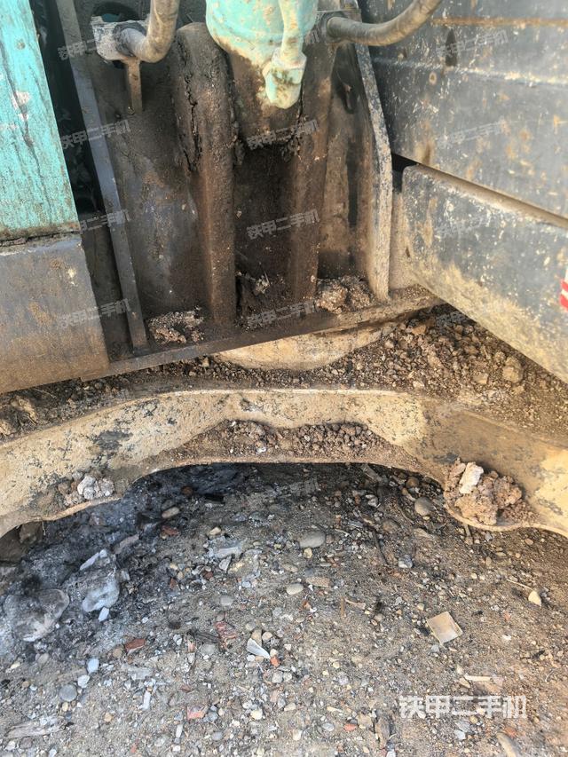 轉(zhuǎn)盤和下車架正前（工作和回轉(zhuǎn)裝置）