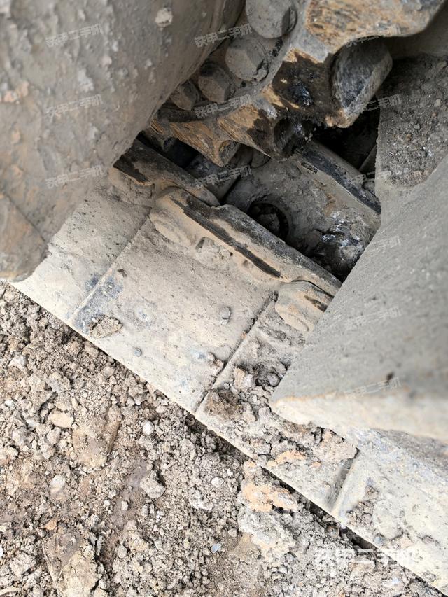 右驅(qū)動(dòng)輪（行走機(jī)構(gòu)）