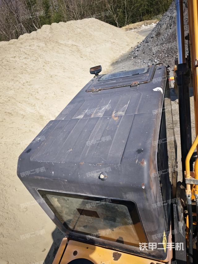 駕駛室頂部俯視（上車部件）