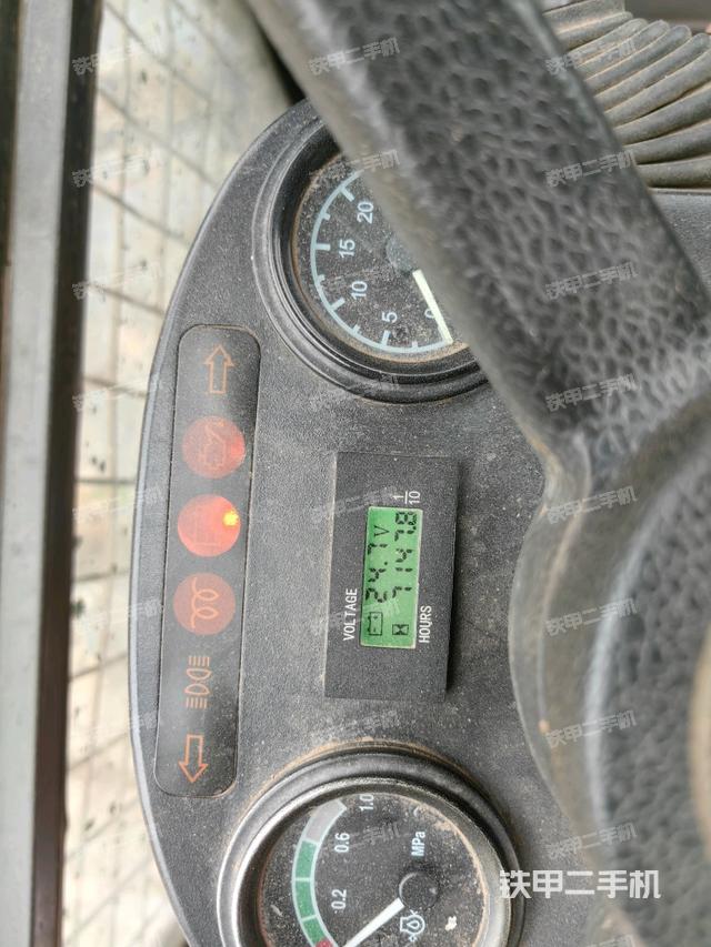 小時(shí)表(駕駛室部分) 小時(shí)表(駕駛室部分)