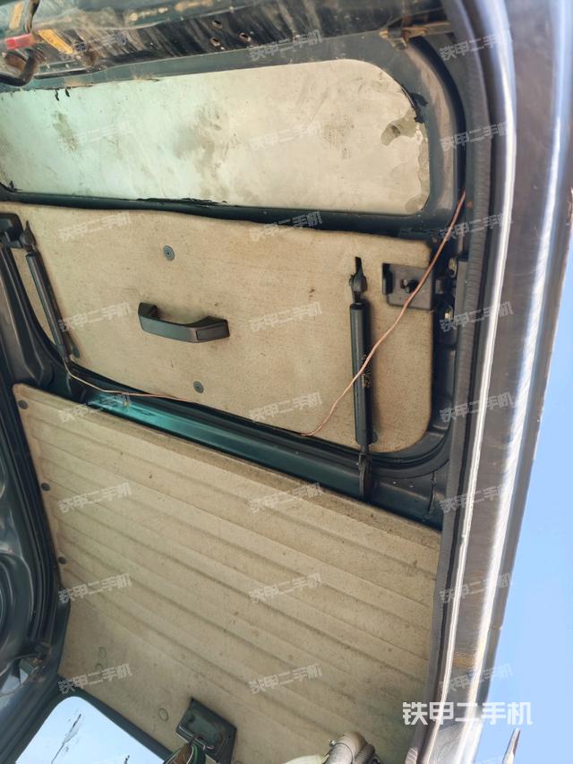 頂棚整體（駕駛室部分）