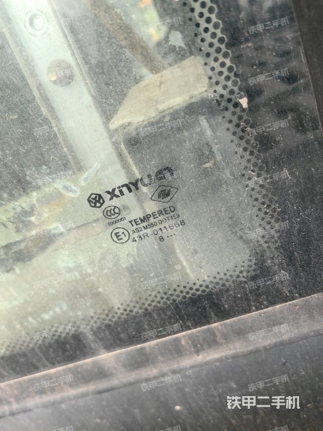 后窗玻璃角標(biāo)(駕駛室部分) 后窗玻璃角標(biāo)(駕駛室部分)