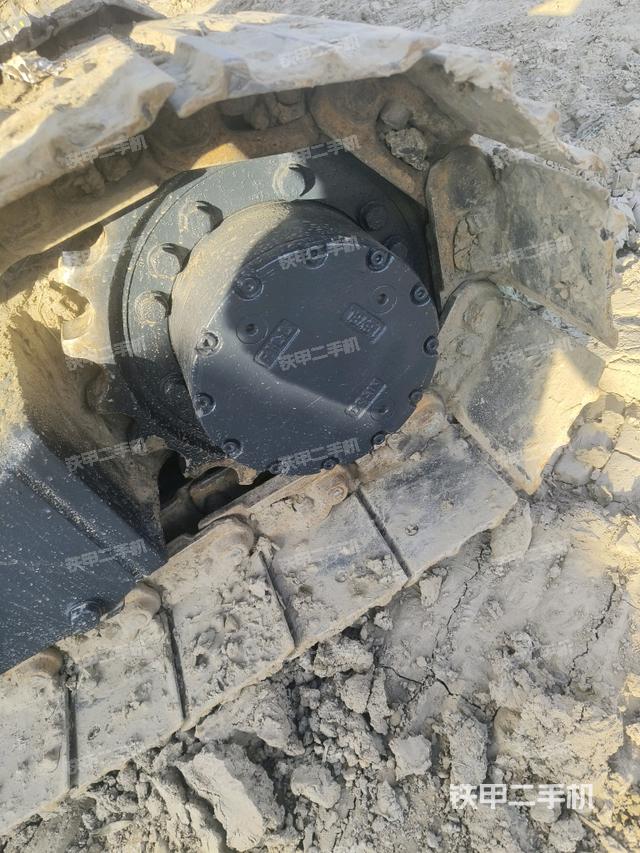 左側(cè)行走馬達(dá)蓋板（行走機(jī)構(gòu)）