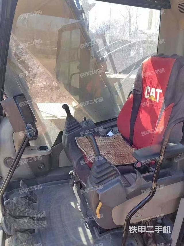 驾驶室整体（整机外观）