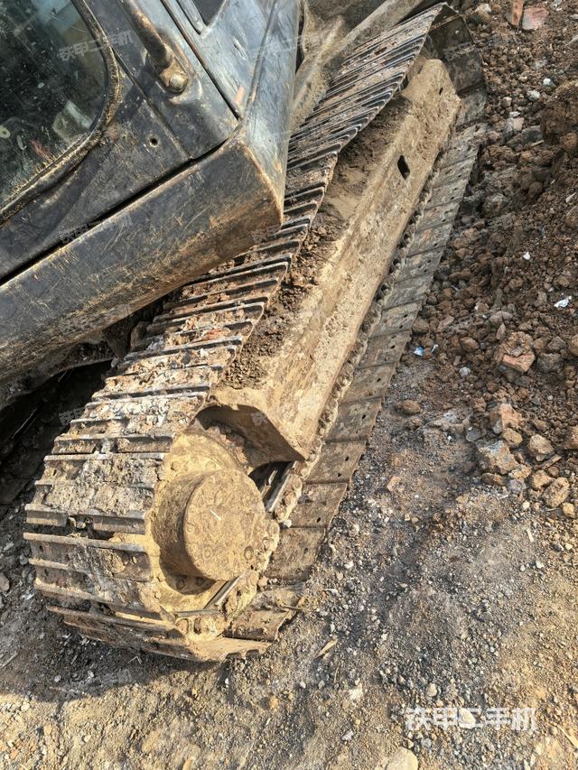 左側(cè)履帶整體?（行走機(jī)構(gòu)）