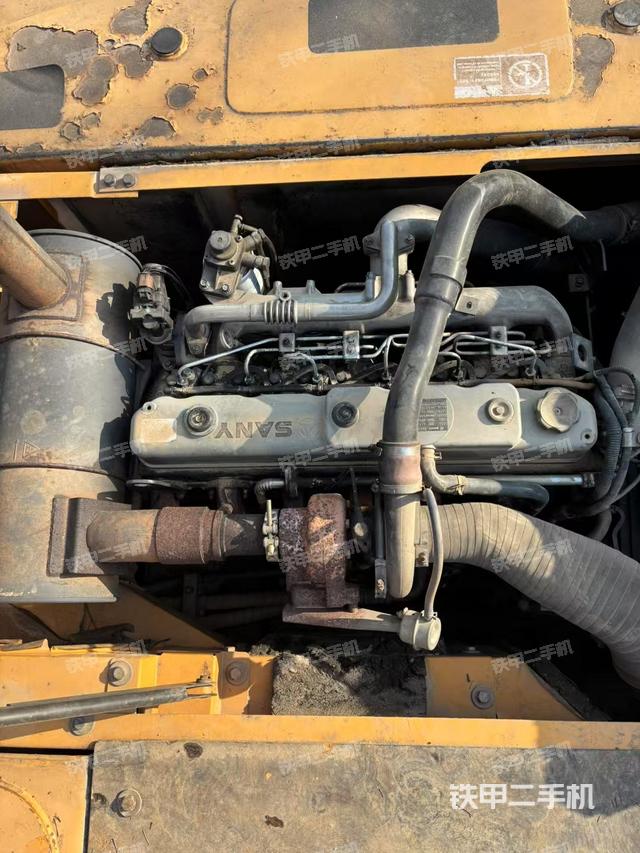 發(fā)動(dòng)機(jī)整體俯視（整機(jī)外觀）