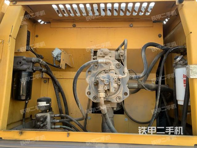 徐工XE370D挖掘机的设备实拍-第4张实拍照片