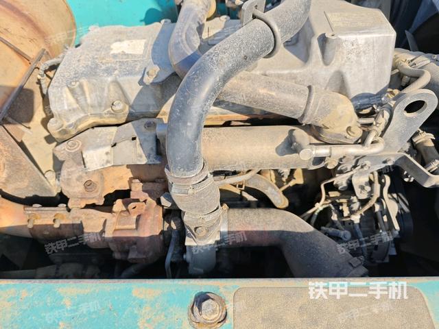 氣門室蓋螺絲特寫（上車部件）