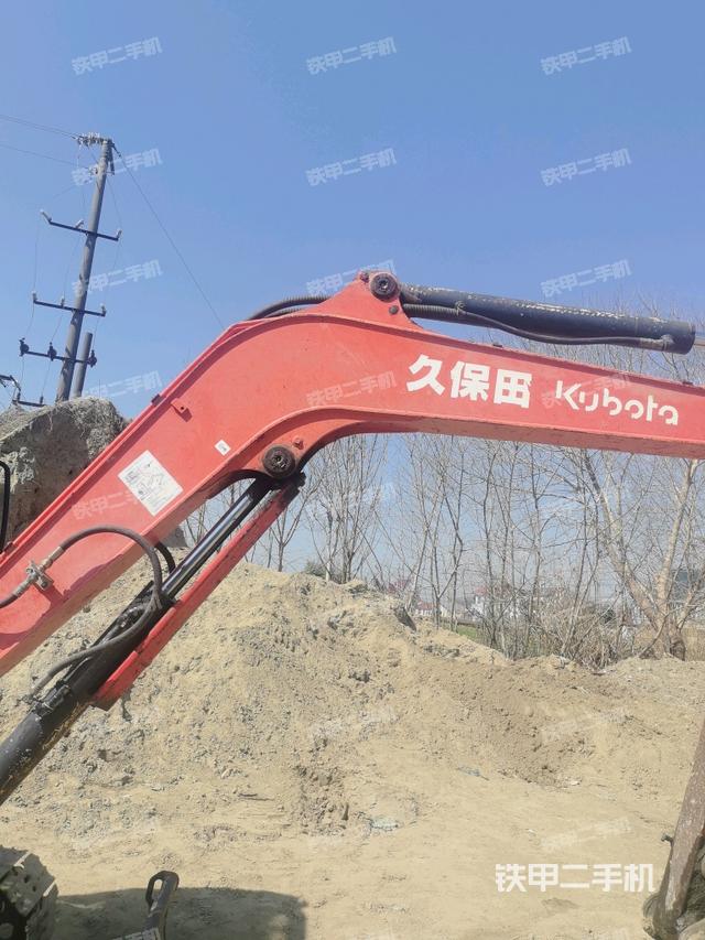 大臂整體?右側(cè)(工作和回轉(zhuǎn)裝置) 大臂整體?右側(cè)(工作和回轉(zhuǎn)裝置)