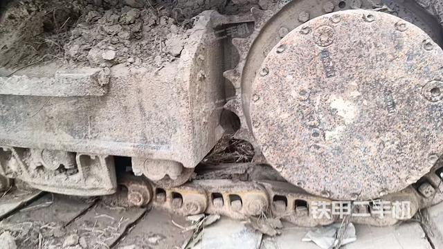 单侧履带整体（整机外观）