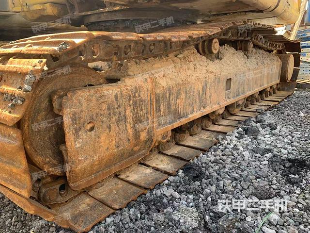 單側履帶整體(整機外觀) 單側履帶整體(整機外觀)