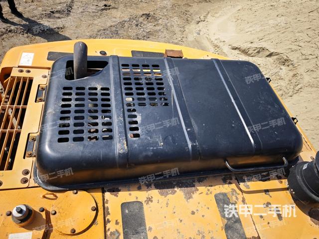 液壓泵斜45?左（大件艙室）