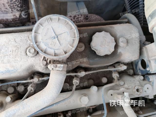 氣門室蓋螺絲特寫(上車部件) 氣門室蓋螺絲特寫(上車部件)